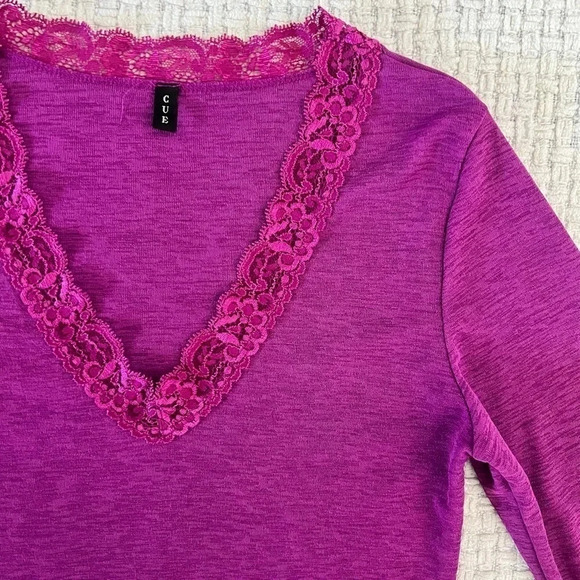 VINTAGE 90’s Lace Trim Blouse - Picture 6 of 7